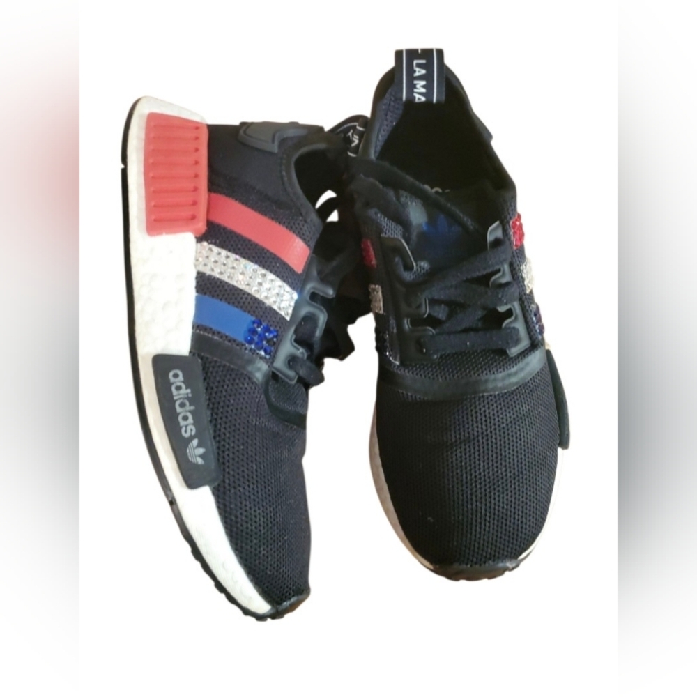 ADIDAS RUNNING SHOES IN EXCELLENT CONDITION SIZE 4.5